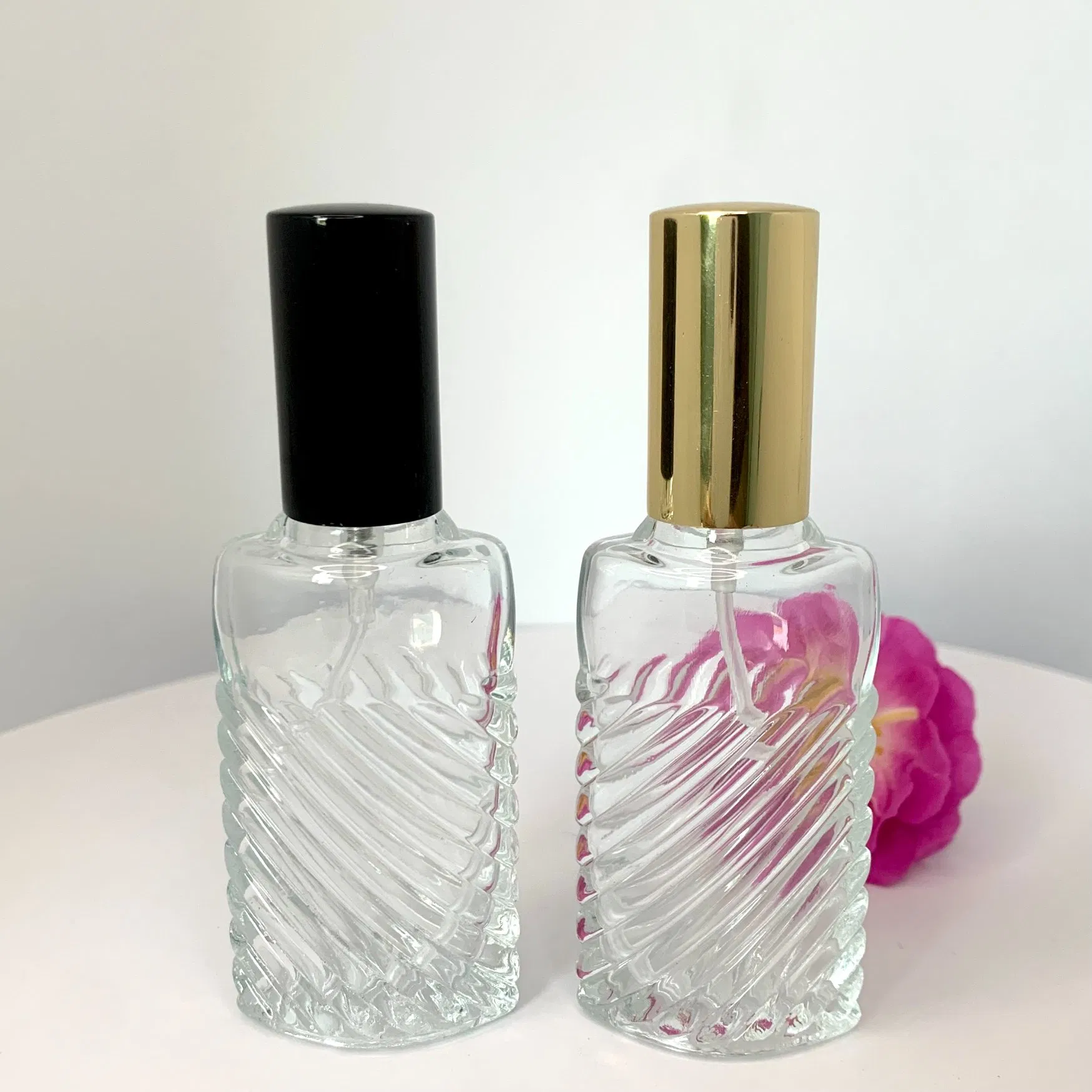 Cosmetic Packing 10ml Glass Perfume Bottle with Screw Sprayer Pump & Cap