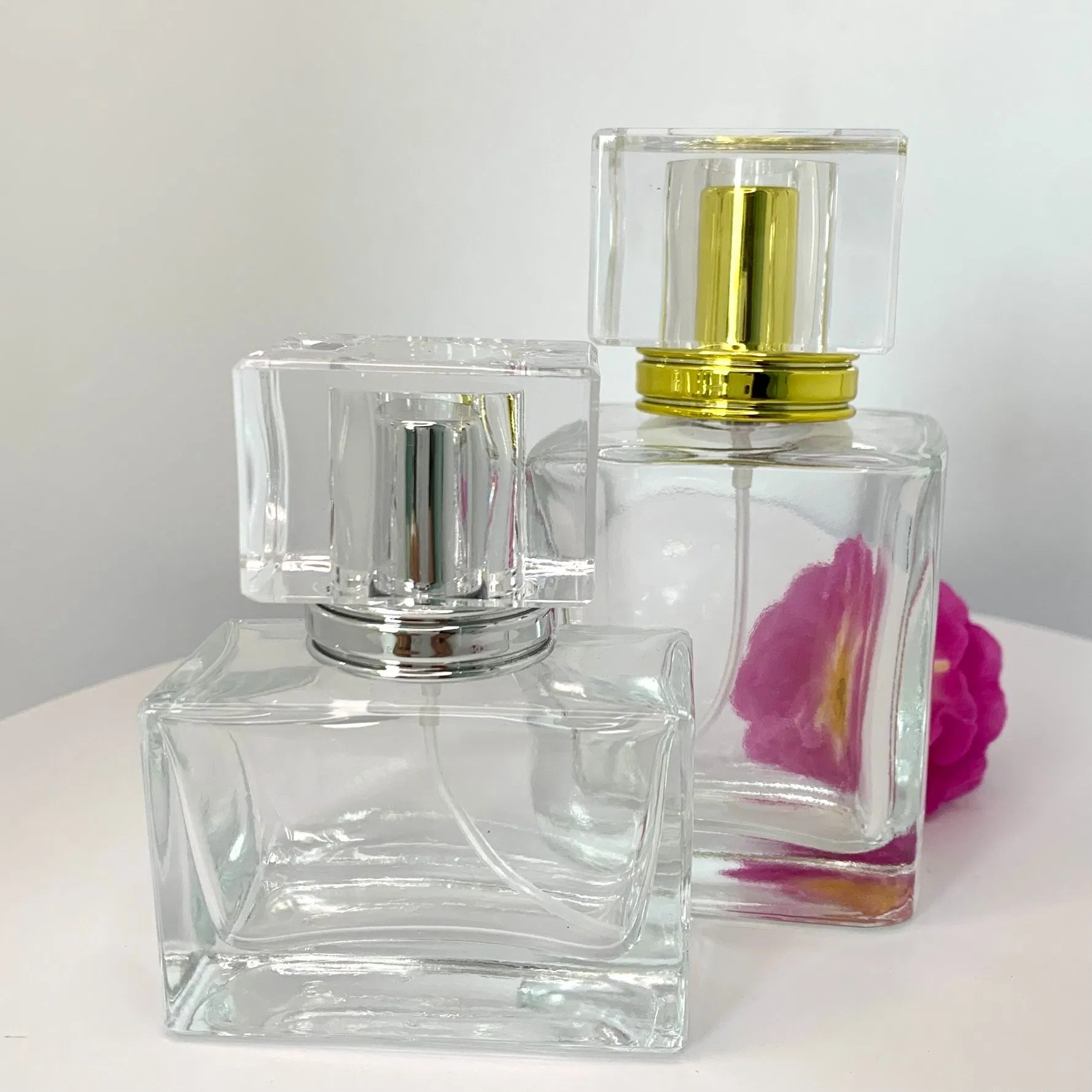 Manufacturer 30ml/50ml Cosmetics Packaging Fragrance Cologne Perfume Spray Glass Bottle with Sprayer Head & Cap